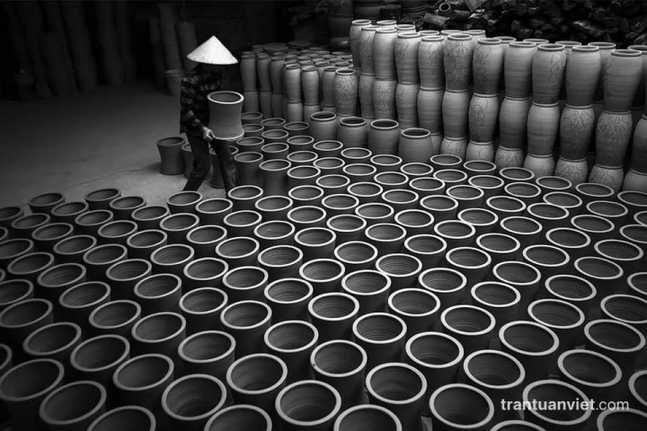 Clay pots maker, NG77