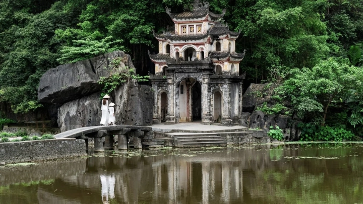 Ninh Binh - Slide 6