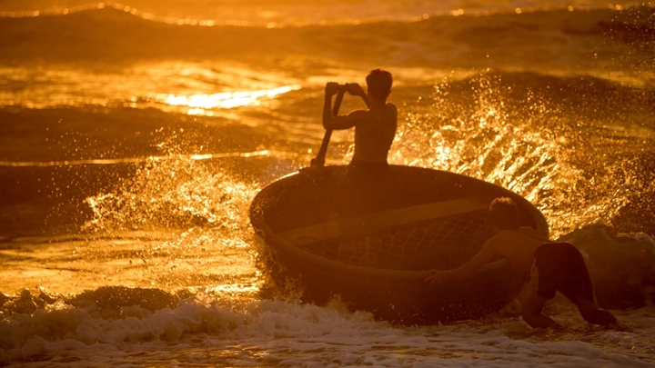 Coracle Fishermen