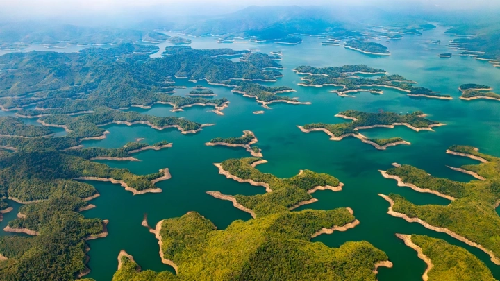 Lake Ta Dung
