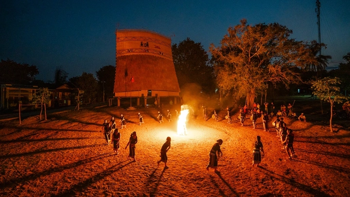 Xoang Dance