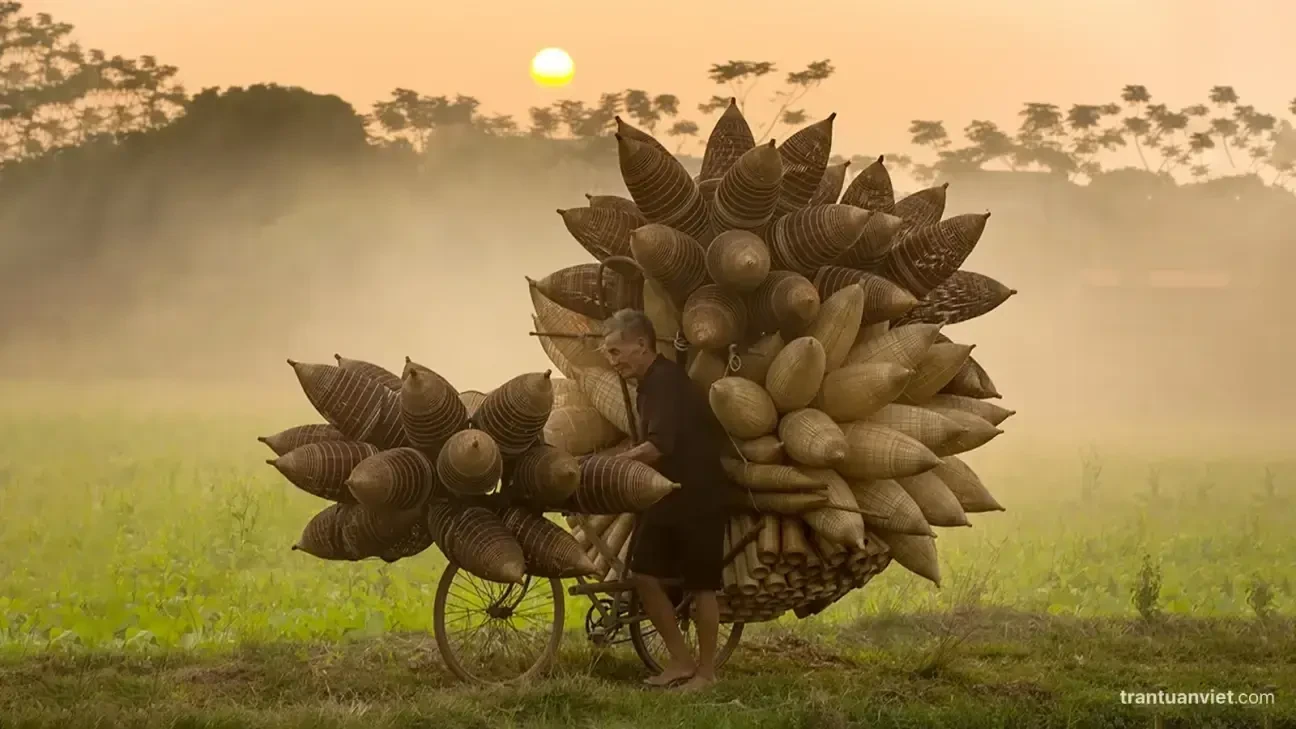 Bamboo fishing trap making village